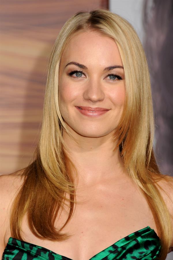 Yvonne Strahovski