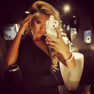 Andrea Ando taking a selfie