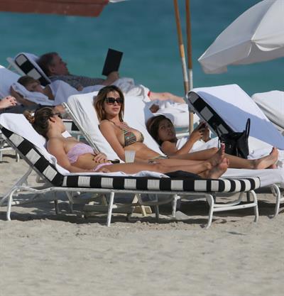 Aída Yéspica in a bikini