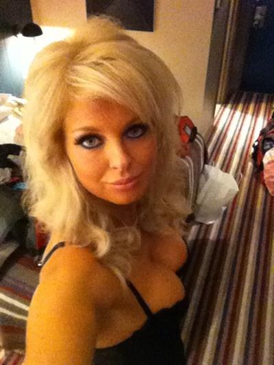 Sophie Horn taking a selfie