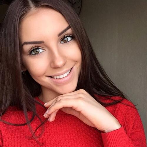 Galina Dubenenko taking a selfie