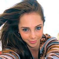 McKayla Maroney taking a selfie