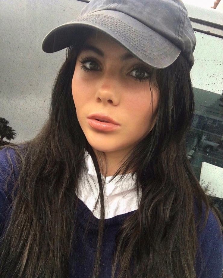 McKayla Maroney taking a selfie