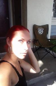 Araya taking a selfie