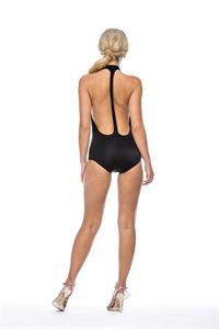 Elisandra Tomacheski in a bikini - ass