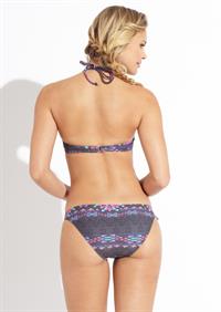 Elisandra Tomacheski in a bikini - ass