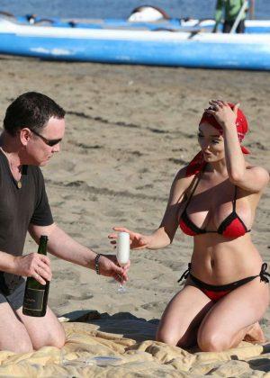 Courtney Stodden Bikini Candids at the beach in Venice