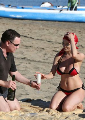 Courtney Stodden Bikini Candids at the beach in Venice