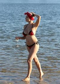 Courtney Stodden Bikini Candids at the beach in Venice