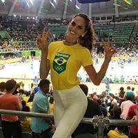 Izabel Goulart