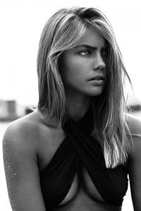 Elyse Knowles in a bikini