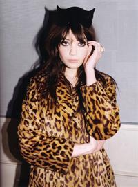 Daisy Lowe