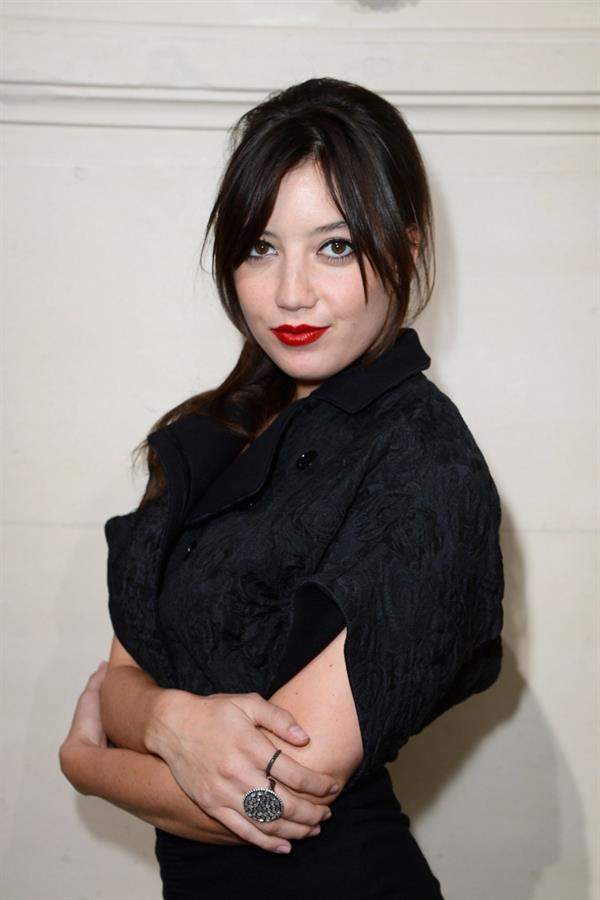 Daisy Lowe