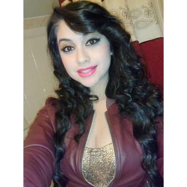 Jailyne Ojeda Ochoa taking a selfie