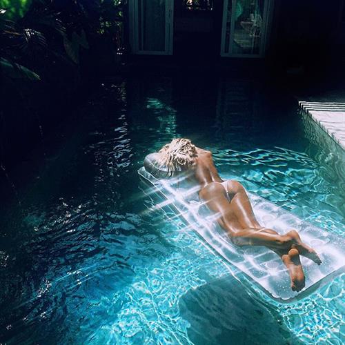 Sahara Ray in a bikini - ass