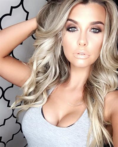 Emily Sears taking a selfie