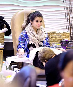 Selena Gomez in Encino 1/3/13  