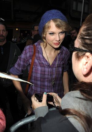 Taylor Swift arriving David Letterman Show October 26, 2010 