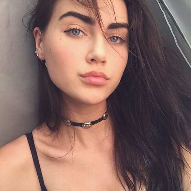 Anna Wolf taking a selfie