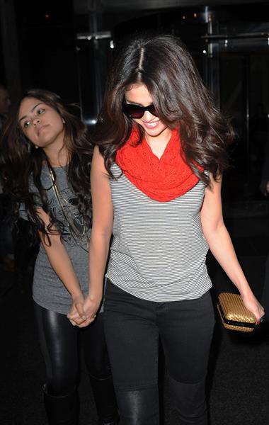 Selena Gomez arriving at her hotel in New York November 11, 2012