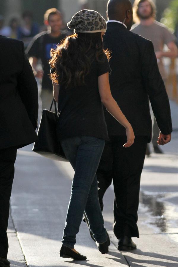 Selena Gomez In Jeans Out and About (9/27/12) 