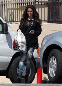 Selena Gomez in Encino - August 24, 2012