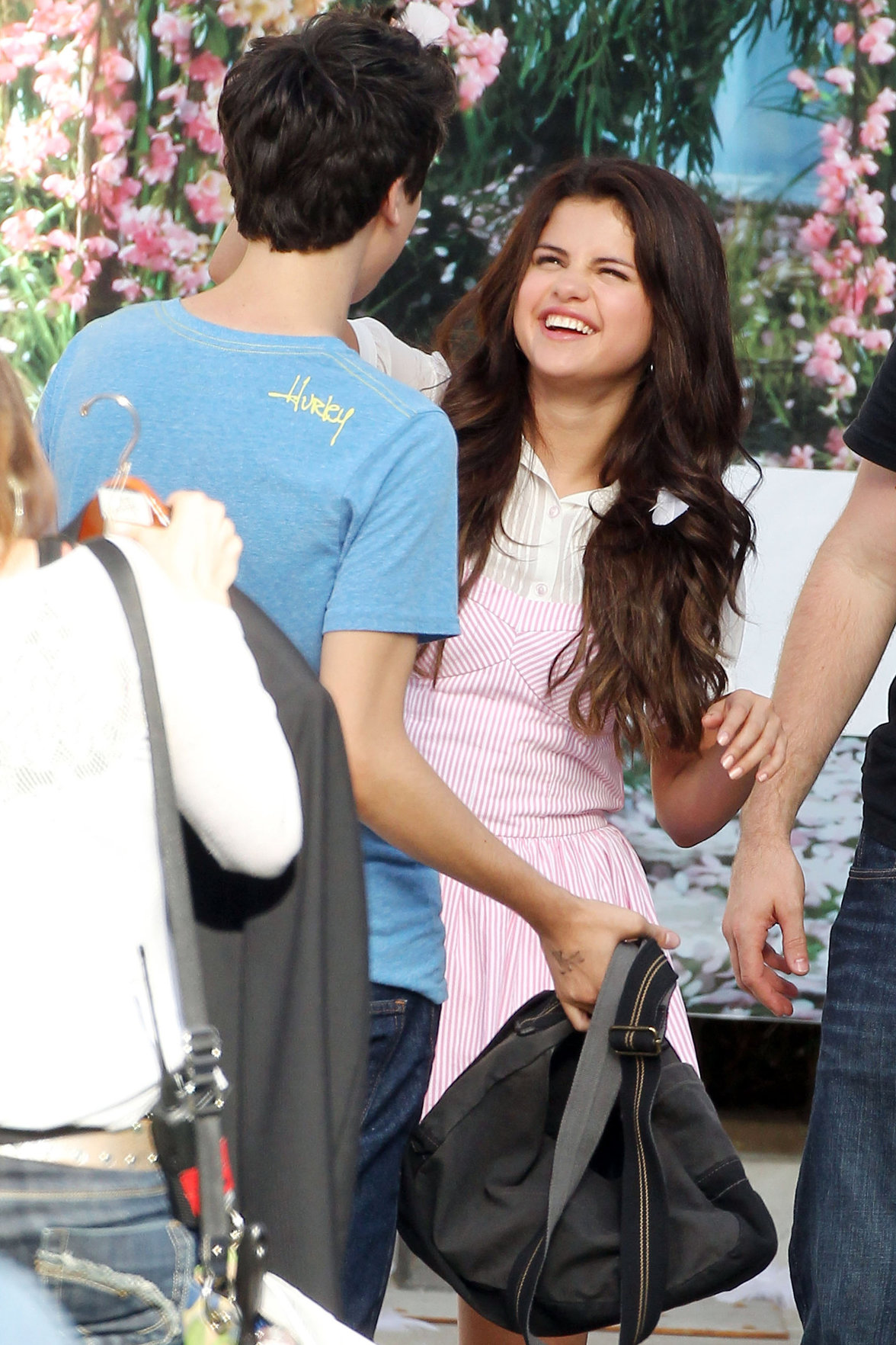Selena Gomez - Shares an on screen kiss with her co star while filming in Sherman Oaks August 10, 2012