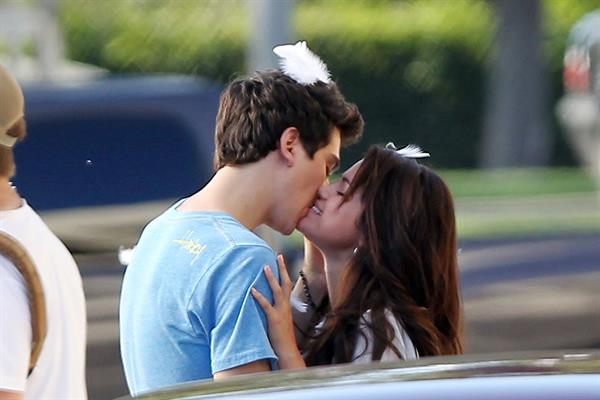 Selena Gomez - Shares an on screen kiss with her co star while filming in Sherman Oaks August 10, 2012