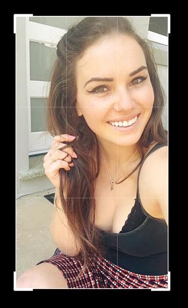 Alexis Young taking a selfie