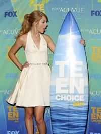 Taylor Swift at the 2011 Teen Choice Awards August 07, 2011 
