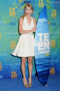 Taylor Swift at the 2011 Teen Choice Awards August 07, 2011 