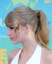 Taylor Swift at the 2011 Teen Choice Awards August 07, 2011 