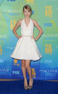 Taylor Swift at the 2011 Teen Choice Awards August 07, 2011 