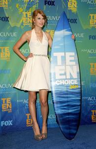 Taylor Swift at the 2011 Teen Choice Awards August 07, 2011 
