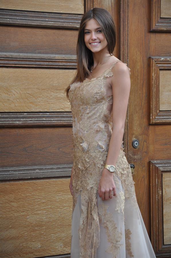 Julia Courtès, French beauty queen and model. 19 yo.