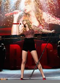 Taylor Swift on stage at the KIIS FM 2012 Jingle Ball concert at Nokia Theatre in Los Angeles - December 1, 2012 