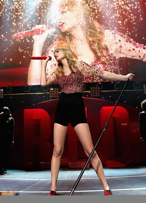 Taylor Swift on stage at the KIIS FM 2012 Jingle Ball concert at Nokia Theatre in Los Angeles - December 1, 2012 