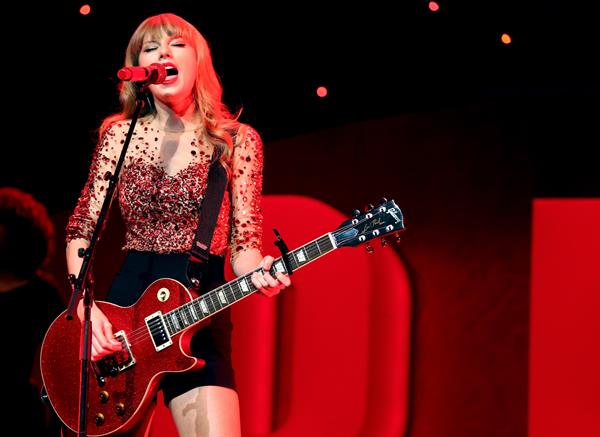 Taylor Swift on stage at the KIIS FM 2012 Jingle Ball concert at Nokia Theatre in Los Angeles - December 1, 2012 