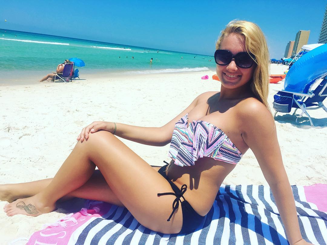 Mariah Alexis Vest Bikini Pictures Mariah Alexis Vest in a bikini