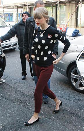 Taylor Swift outside BBC Radio 2 studios in London 11/7/12