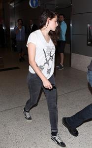 Kristen Stewart – Los Angeles airport arrival 10/4/13  