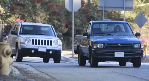 Kristen Stewart driving in Los Angeles - October 30, 2013  