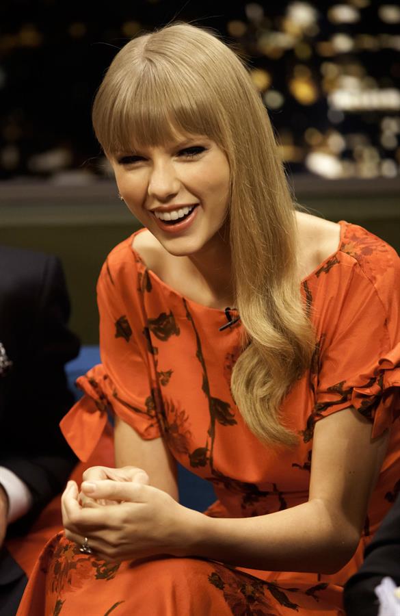 Taylor Swift At The Jonathan Ross Show in London - October 4, 2012 