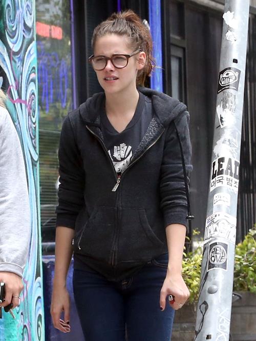 Kristen Stewart out in Los Feliz 6/7/13 
