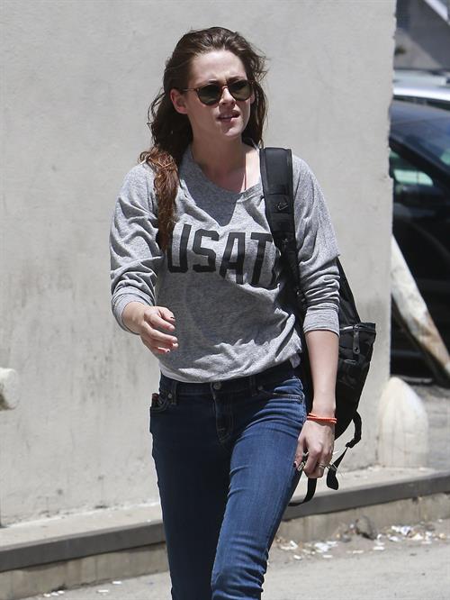 Kristen Stewart walking in Los Angeles - June 13, 2013 