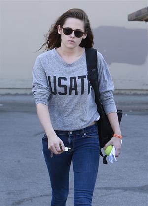 Kristen Stewart walking in Los Angeles - June 13, 2013 