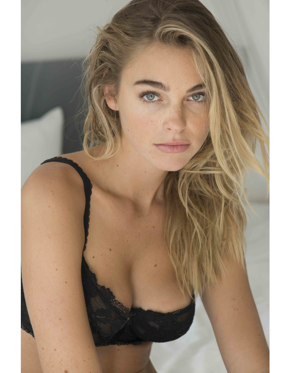 Elizabeth Turner in lingerie