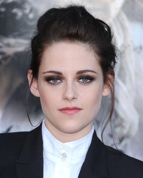 Kristen Stewart - Screening of  Snow White and the Huntsman  in Los Angeles - May 29, 2012