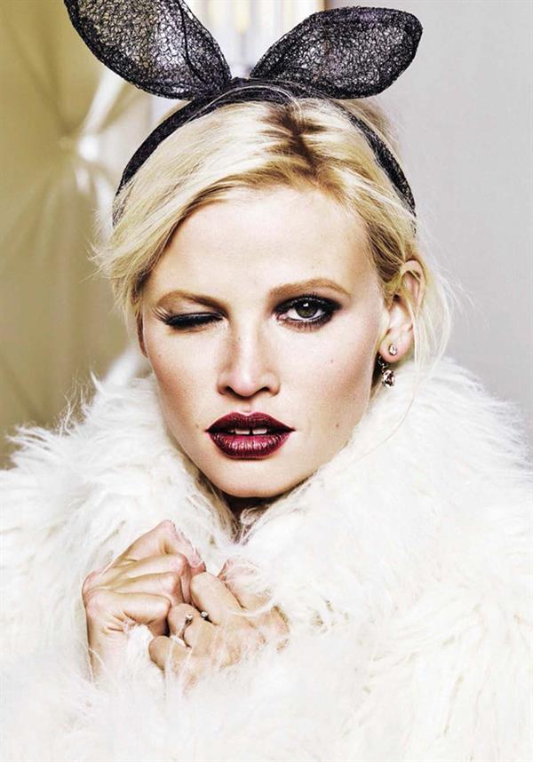 Lara Stone