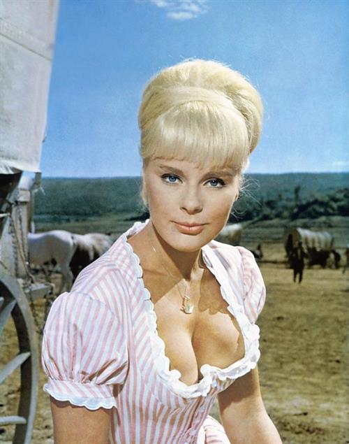 Elke Sommer